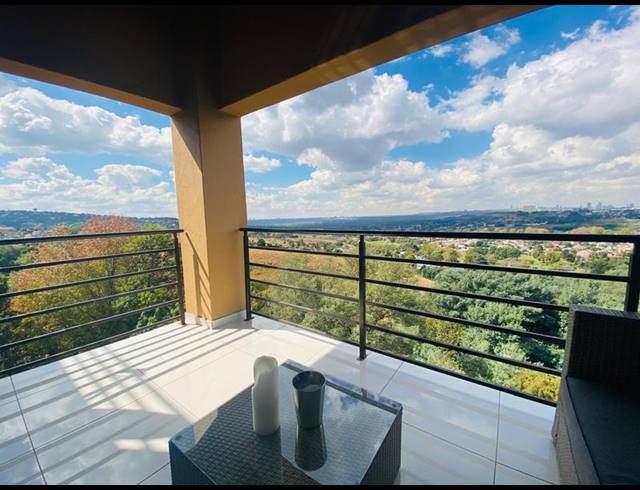 2 BEDROOM APARTMENT FOR SALE IN NORTHCLIFF